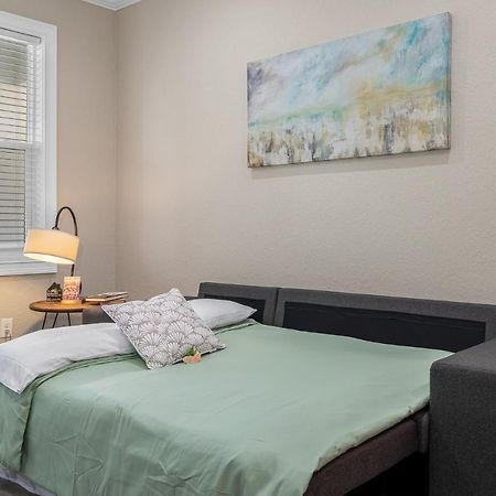 Cozy And Spacious 4Br House With Pool In Tampa Kültér fotó