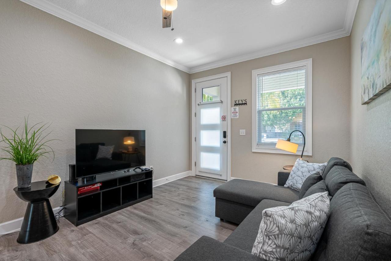 Cozy And Spacious 4Br House With Pool In Tampa Kültér fotó